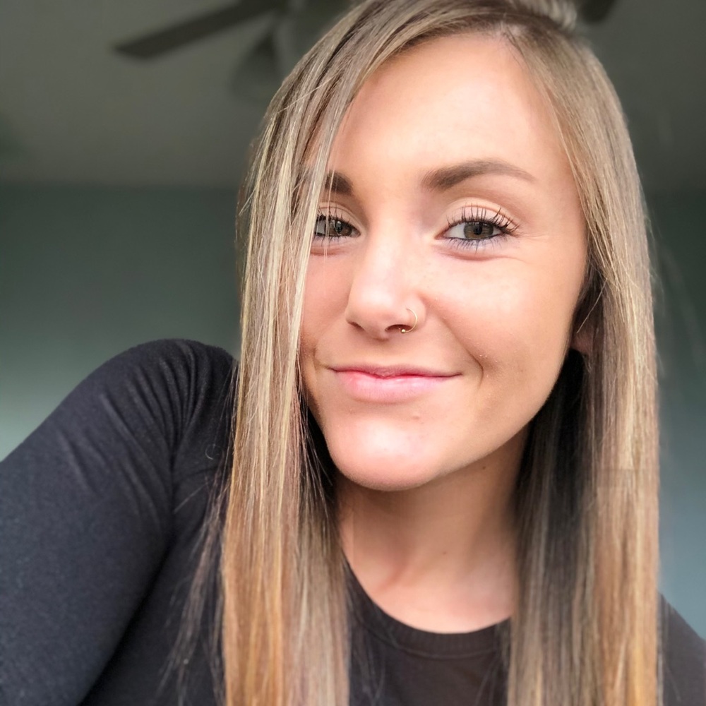 Meet your Posher, Angelica
